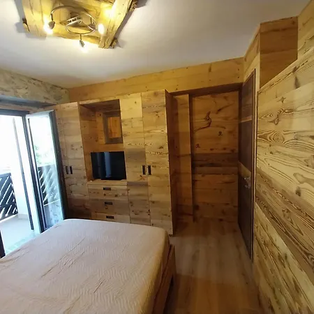 Bertuzzi Luxury Aprica